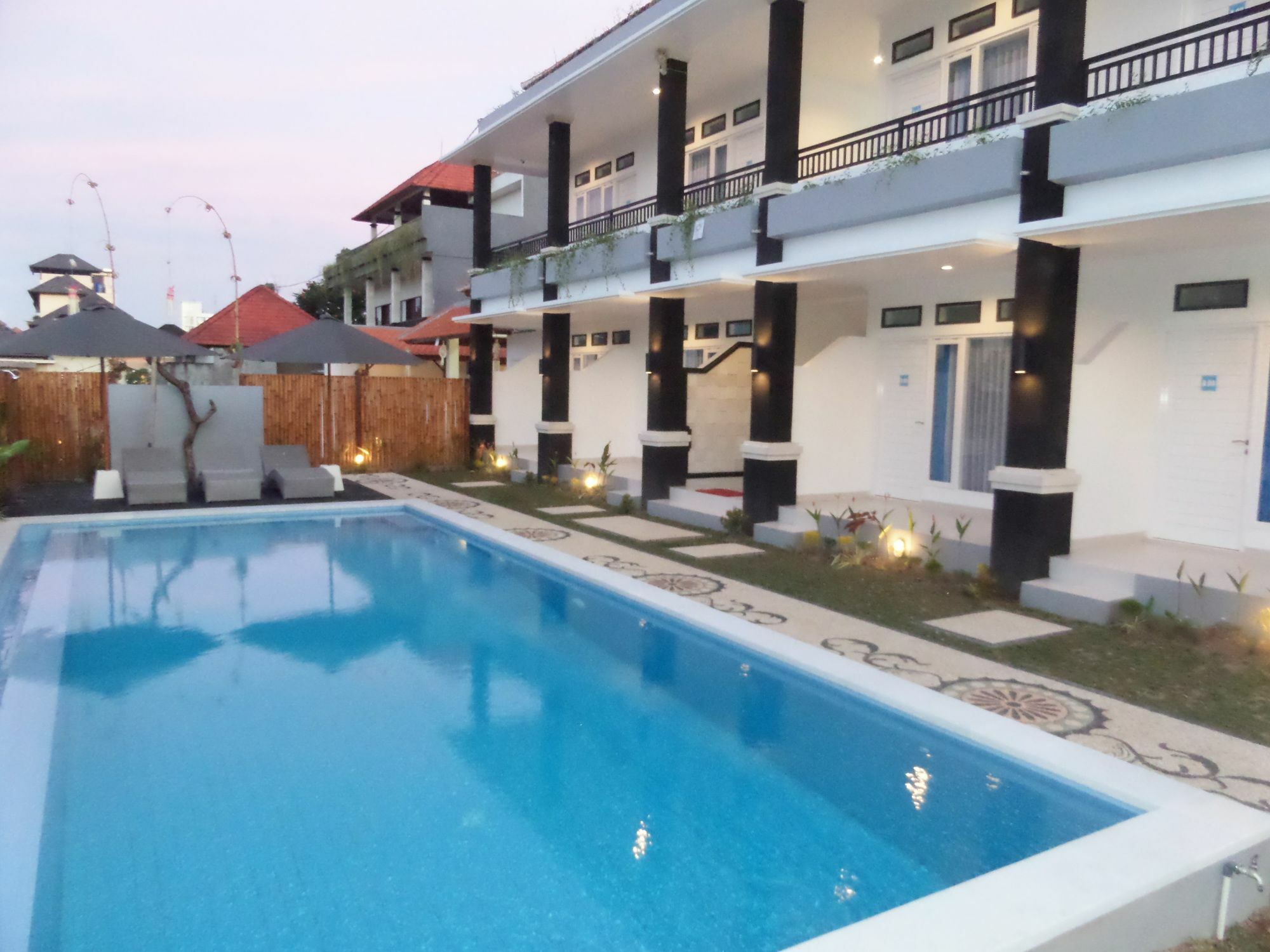 Hotel Kubu Jimbar à Jimbaran Extérieur photo